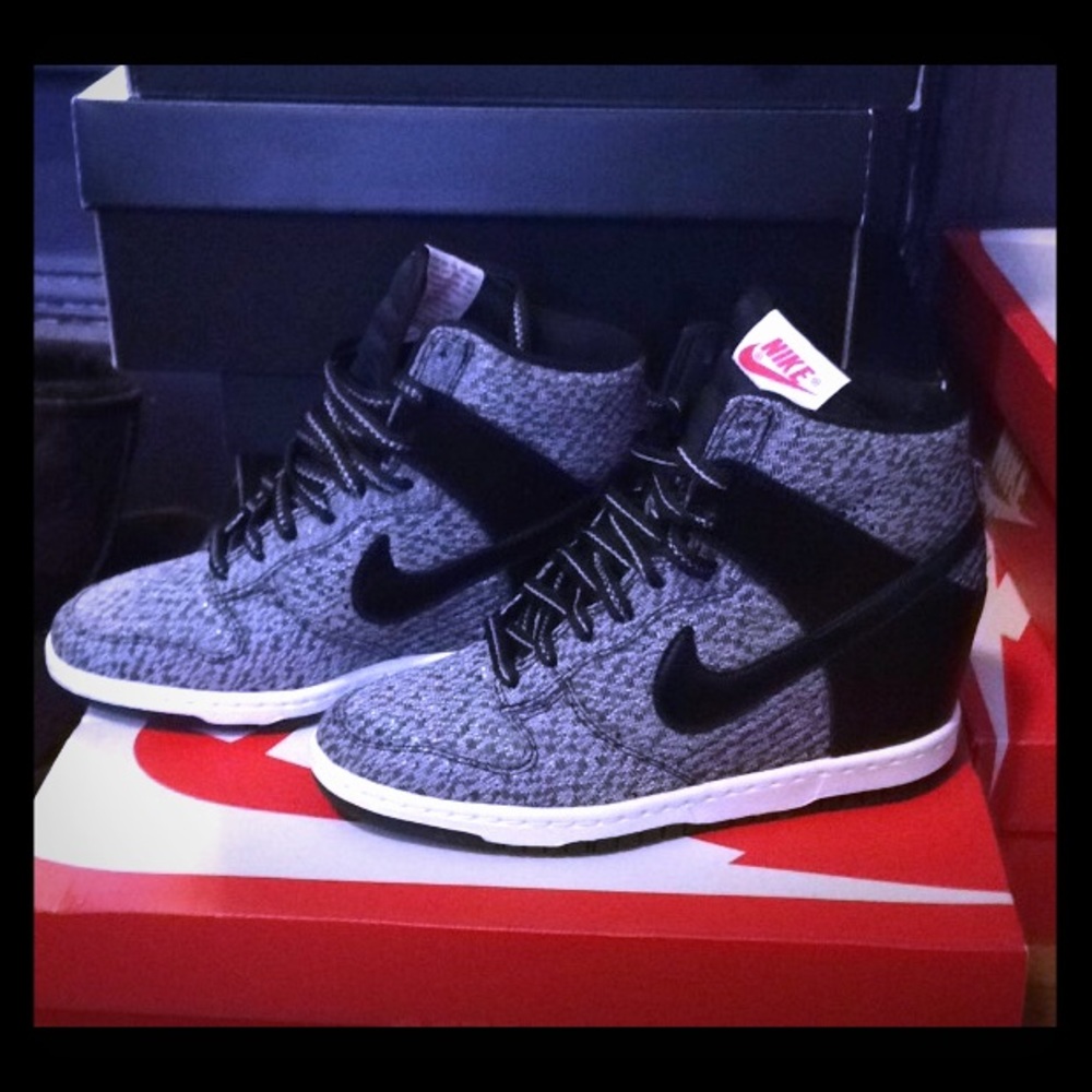 Women's Nike Wedge Sneaker